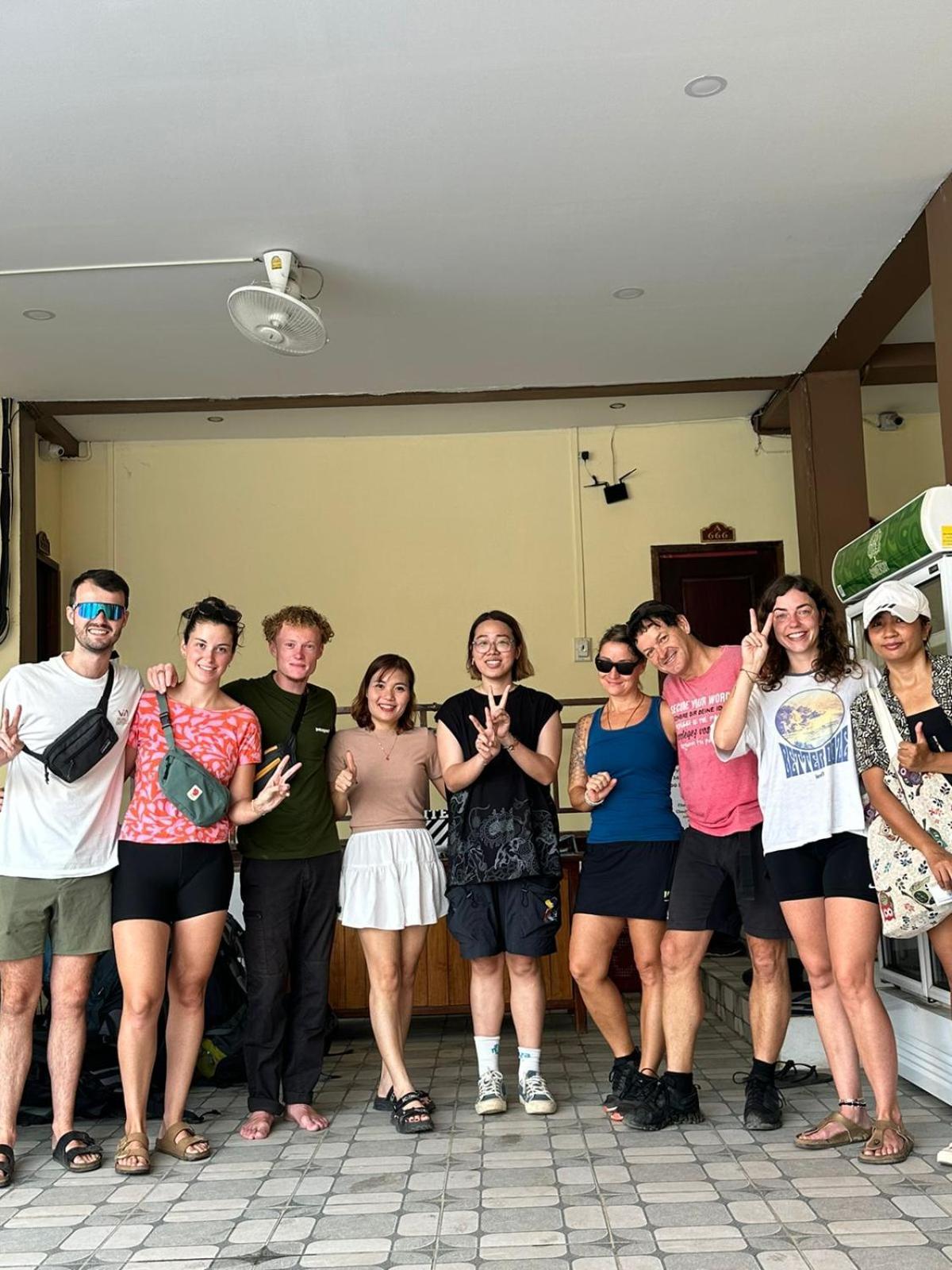 Vang Vieng Global Hostel Luaran gambar